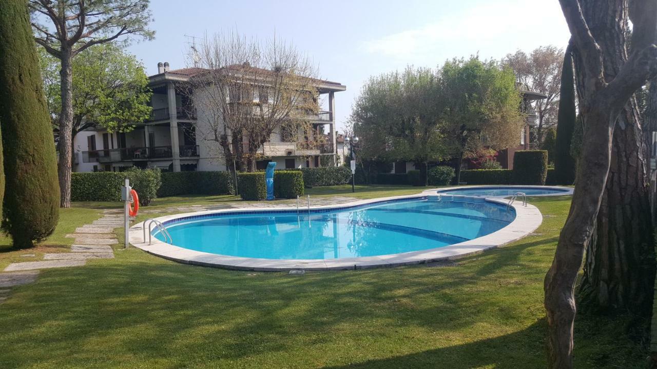 Lucky Apartment 2 Sirmione Exterior foto